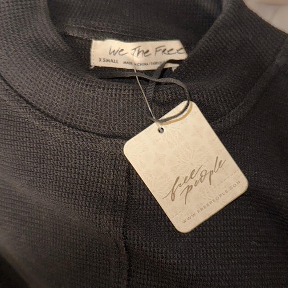 NWT Free People "Gorgeous Cuff' Thermal Top - Picture 13 of 14